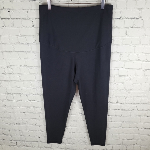 ISABEL MATERNITY | capri maternity postpartum leggings - Picture 1 of 7